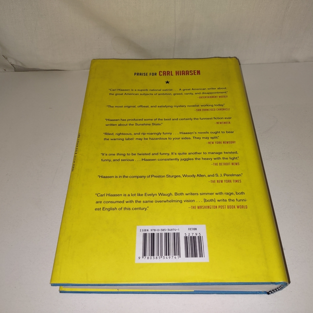 Razor Girl by Carl Hiaasen 2016 Hardcover GC - Picture 4 of 4